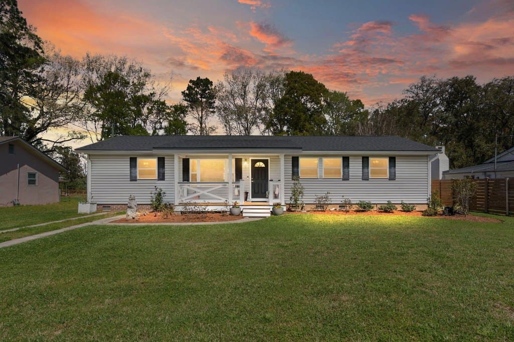 2444 Lantern St, Charleston