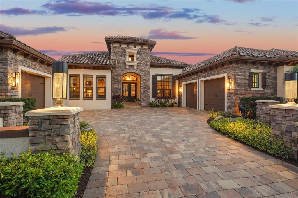 19438 Beacon Park Pl, Bradenton