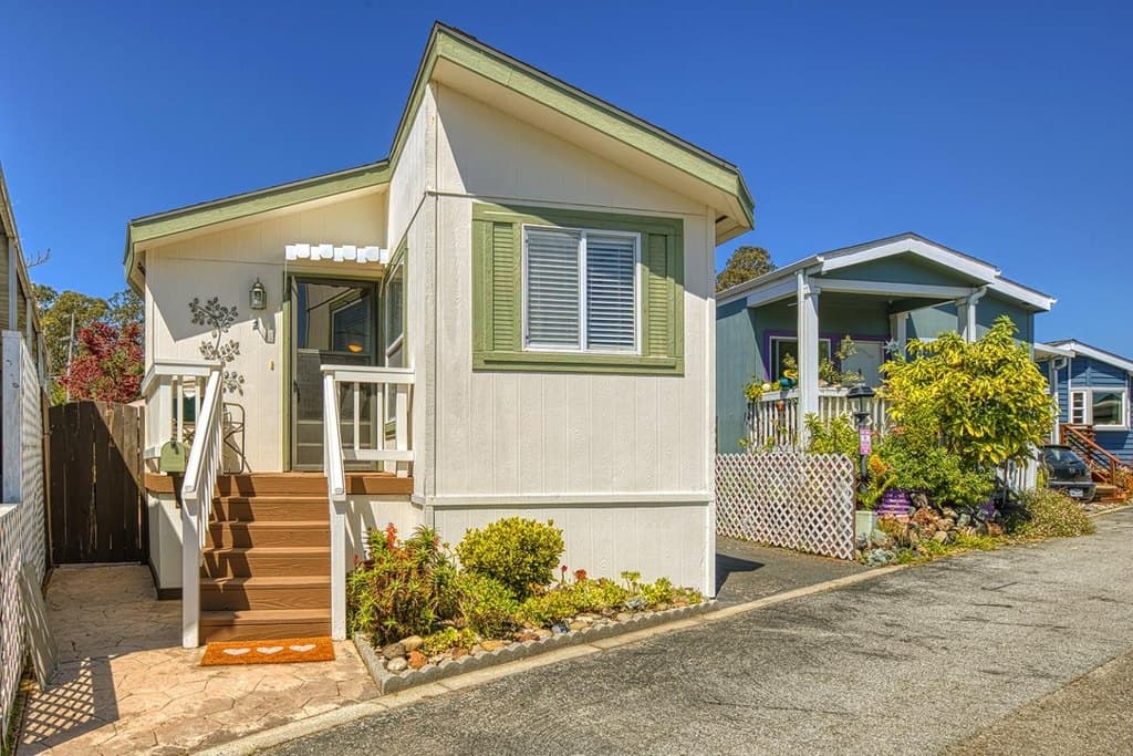 1555 Merrill St Spc 2, Santa Cruz