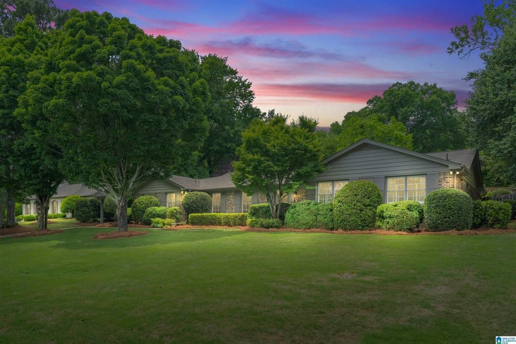 3804 Valley Head Rd, Mountain Brook