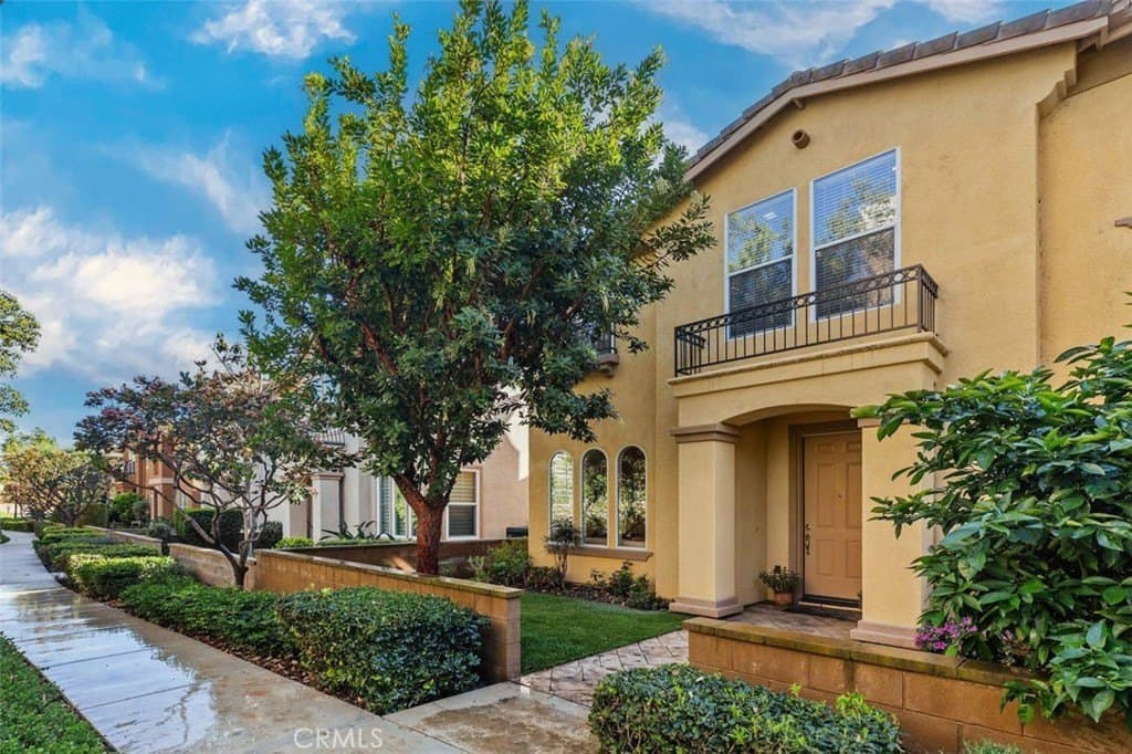 29 Roseville, Irvine