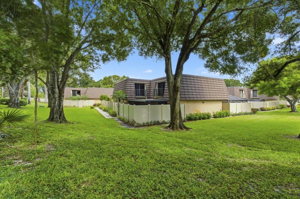 7511 75th Way, West Palm Beach