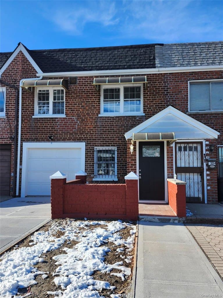 13316 Centreville St