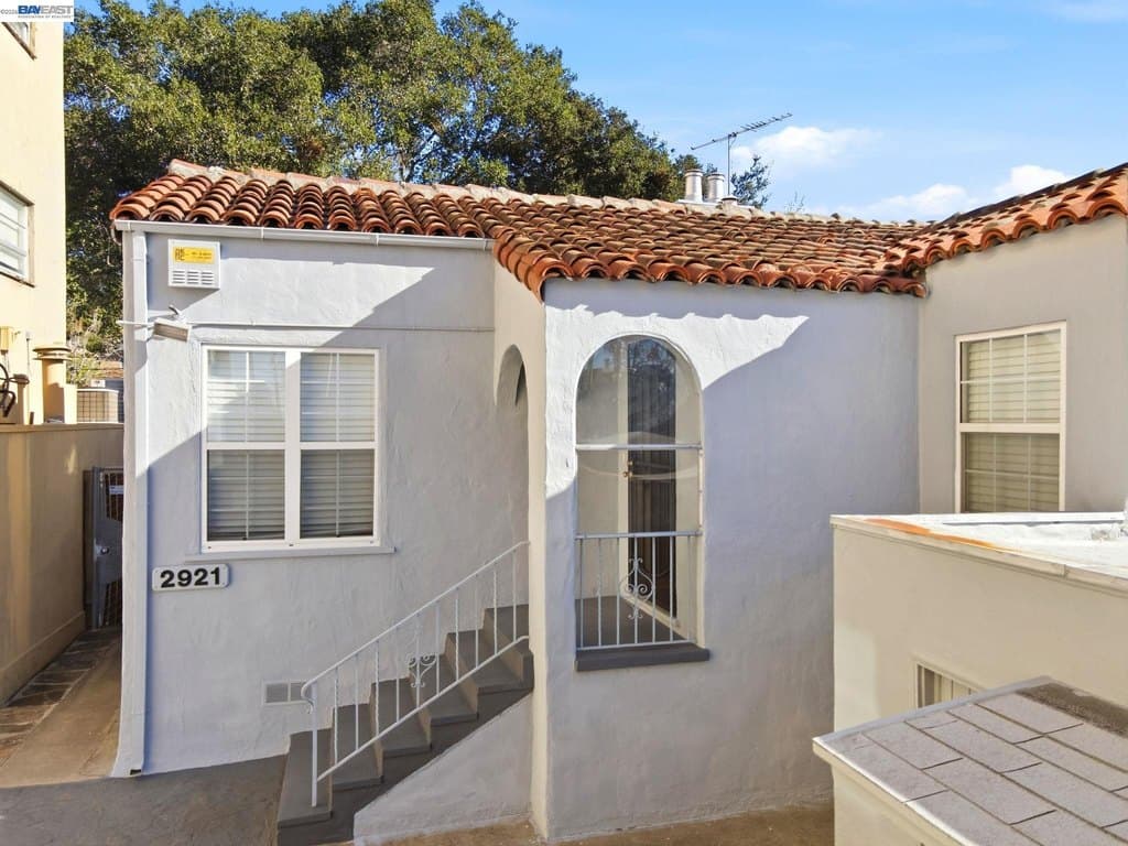2917 Telegraph Ave, Berkeley
