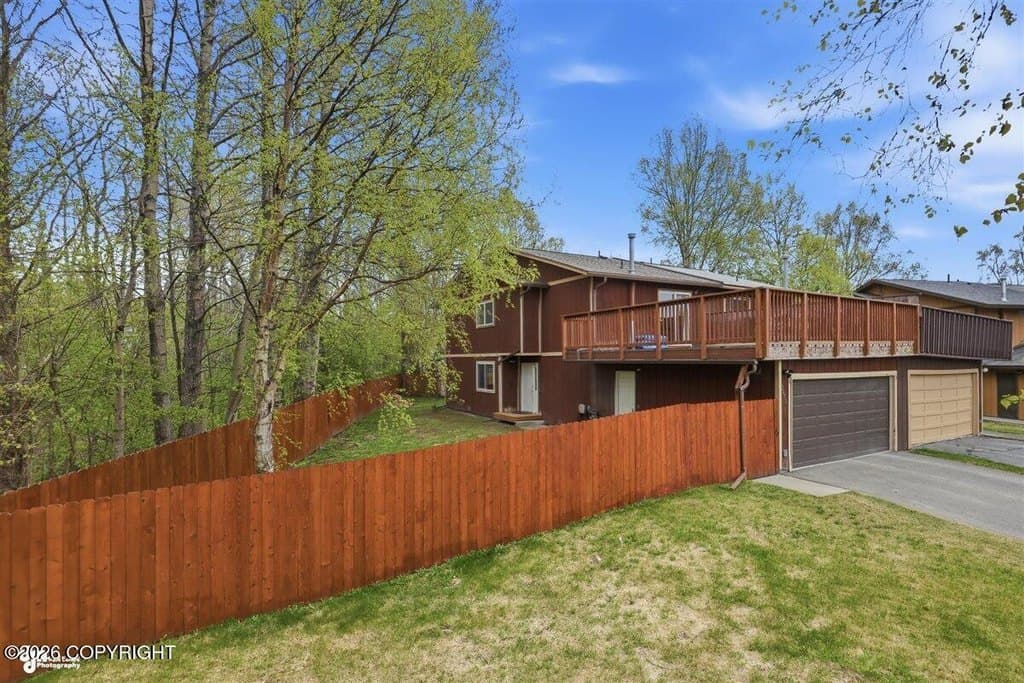 3575 Alamosa Dr, Anchorage
