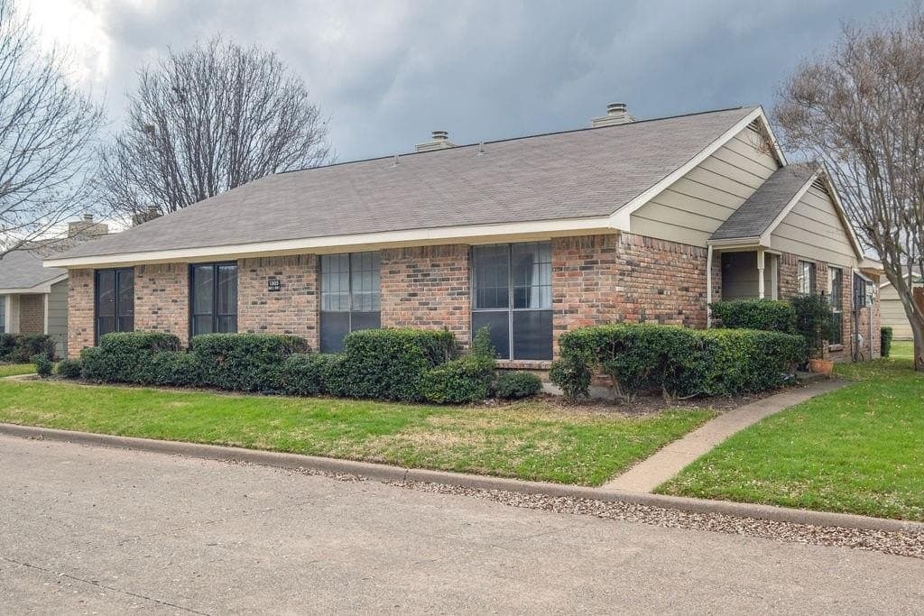 1805 W Spring Creek Pkwy Apt BB1, Plano