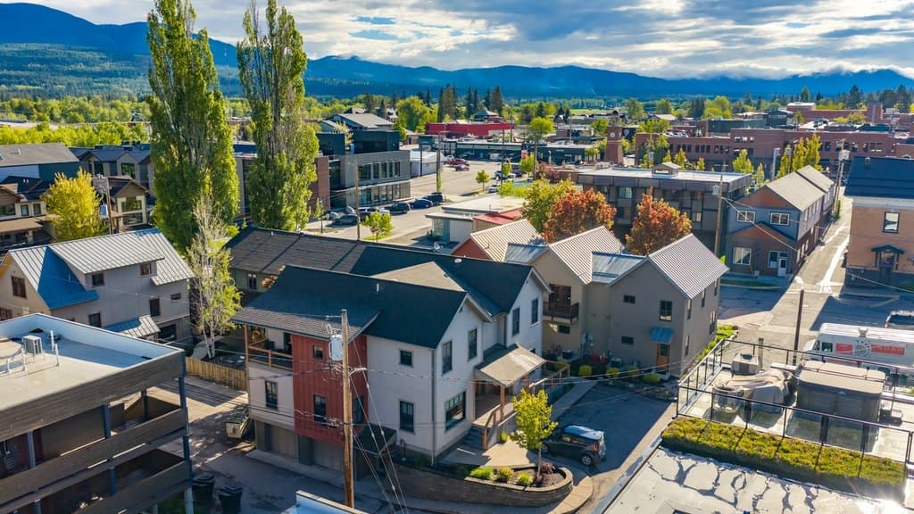 116 Lupfer Ave Unit A, Whitefish