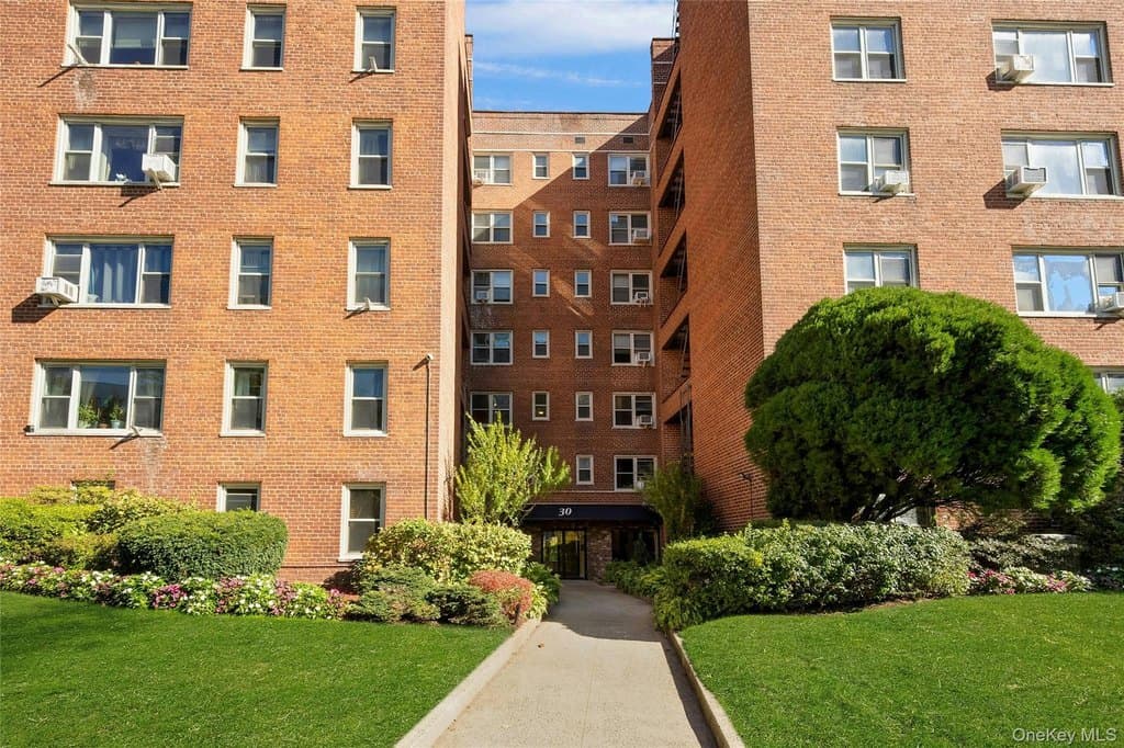 30 N Broadway Apt 5E, White Plains