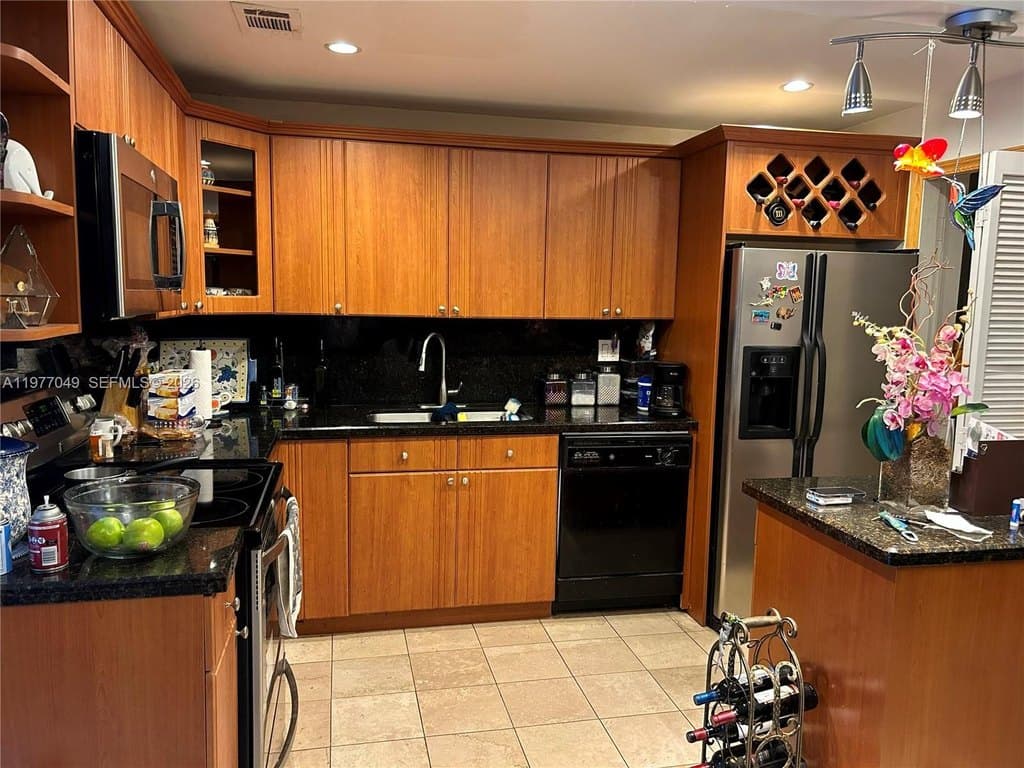 11219 SW 33rd Circle Pl