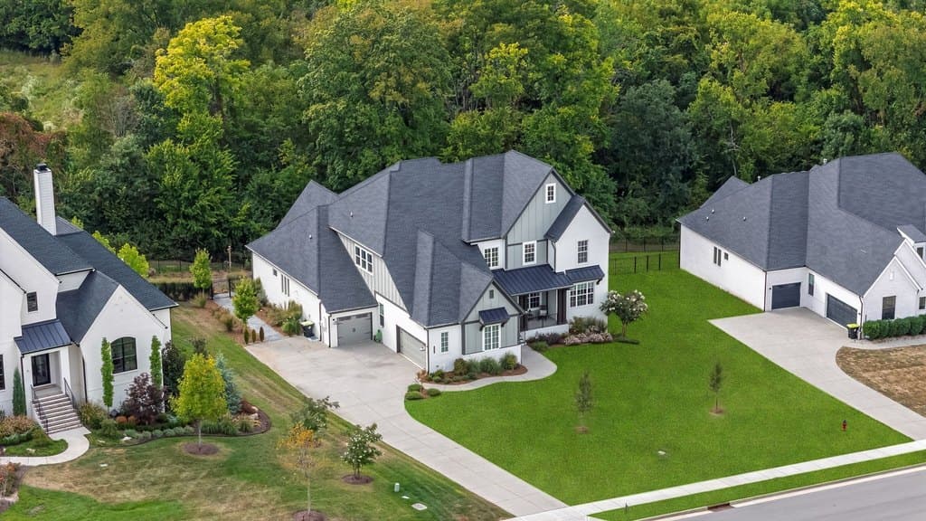 1852 Traditions Cir, Brentwood