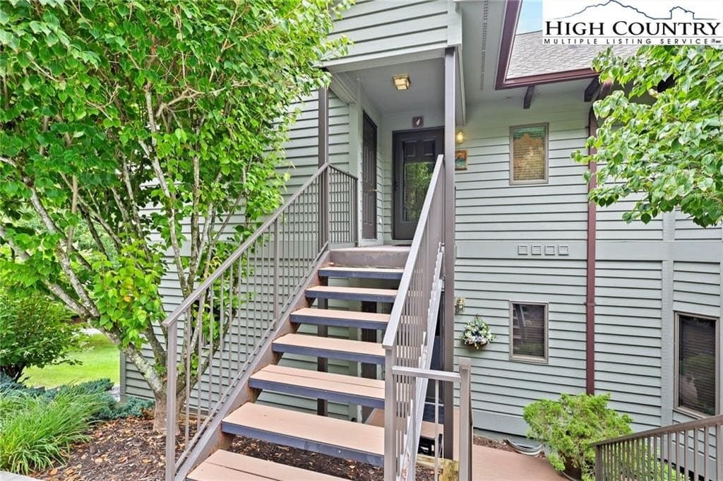 461 Waterside Dr Unit 4, Blowing Rock