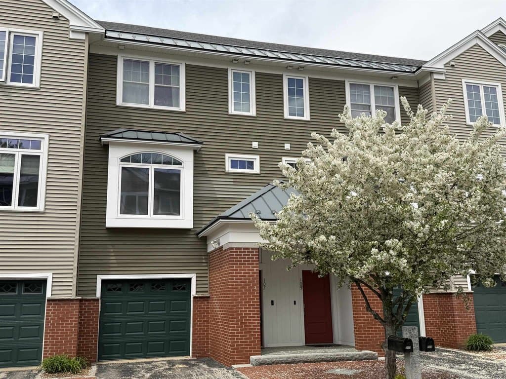 107 Riverwalk Way
