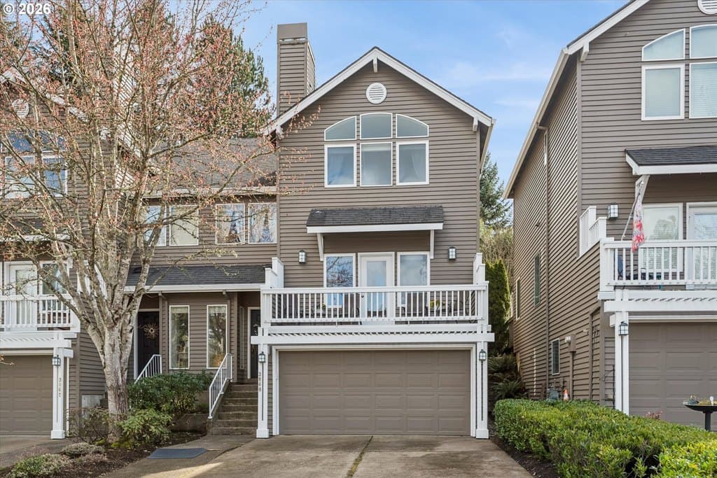 3060 Club House Ct, West Linn