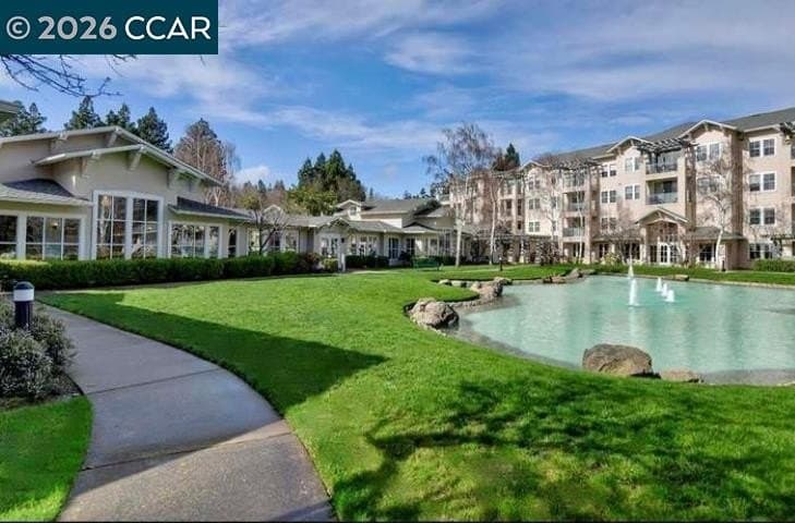 1860 Tice Creek Dr Apt 1344, Walnut Creek
