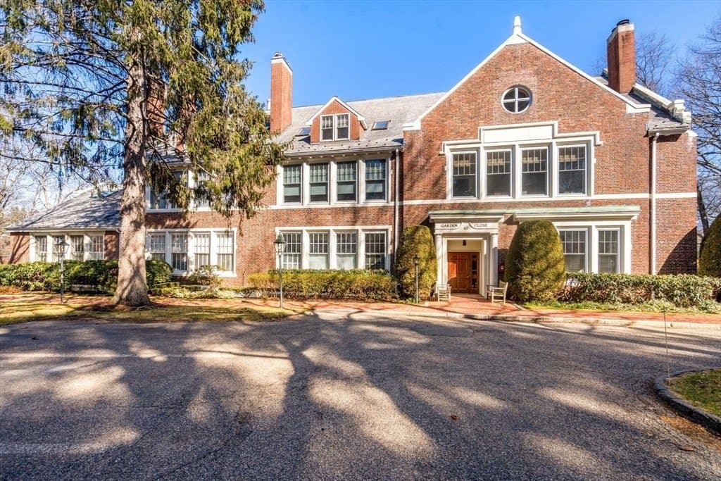 63 Garden Rd Apt G2, Wellesley