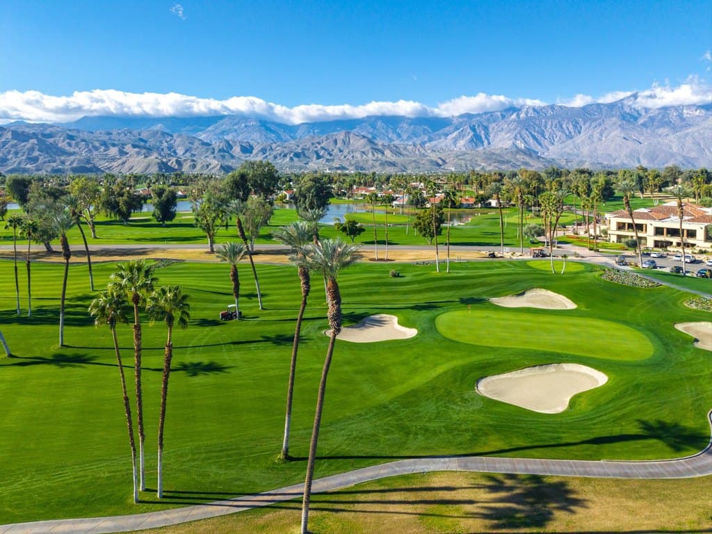 105 Racquet Club Dr S, Rancho Mirage