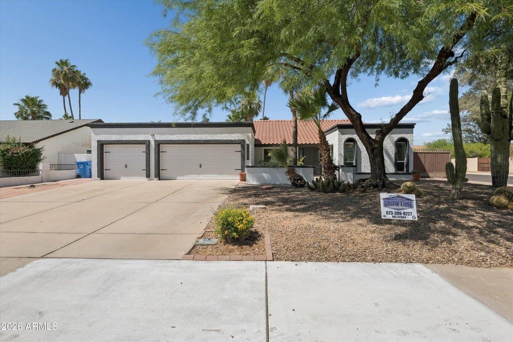 4568 E Paradise Ln, Phoenix