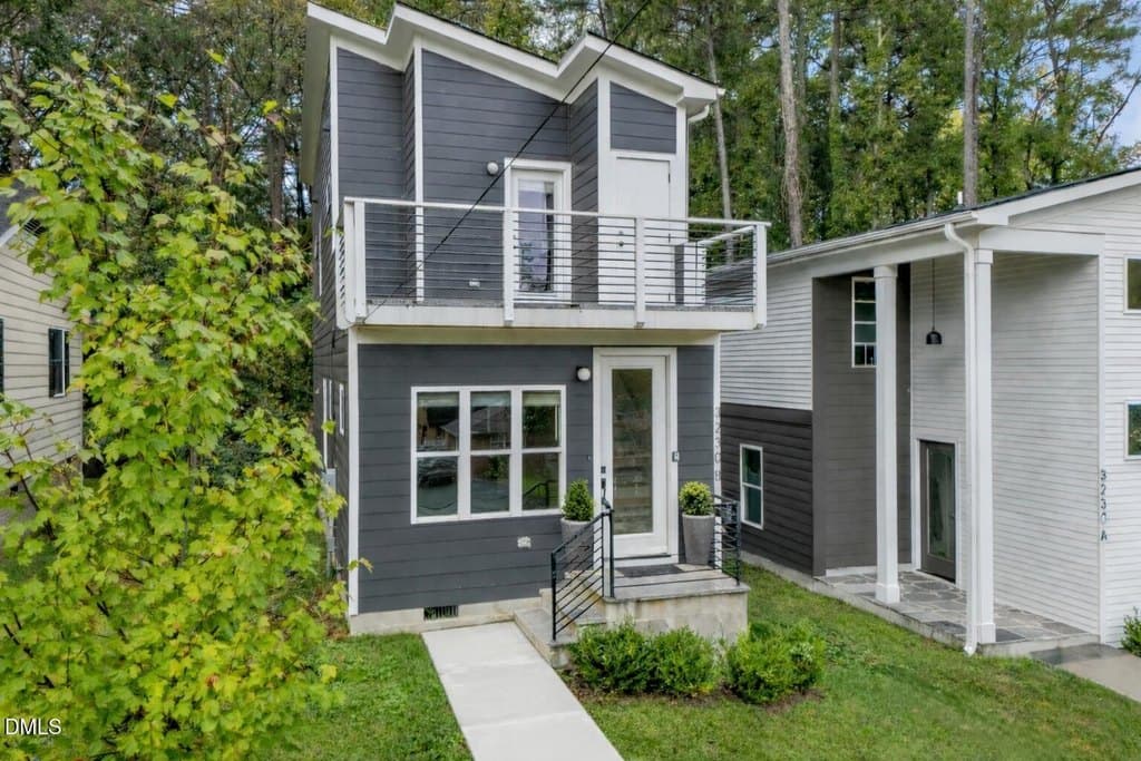 3230 Rowena Ave Apt B, Durham