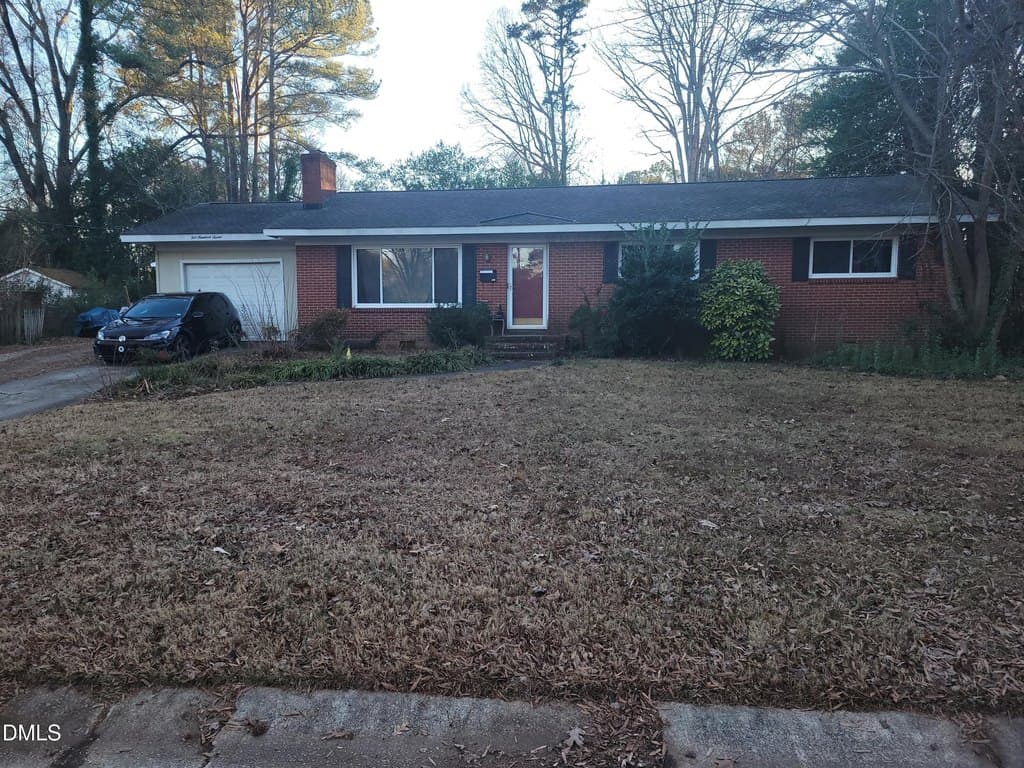 507 Normandy St, Cary