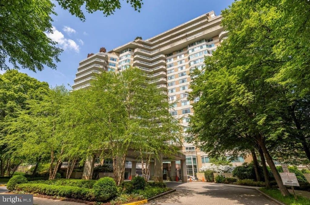 5600 Wisconsin Ave Unit 1-207, Washington