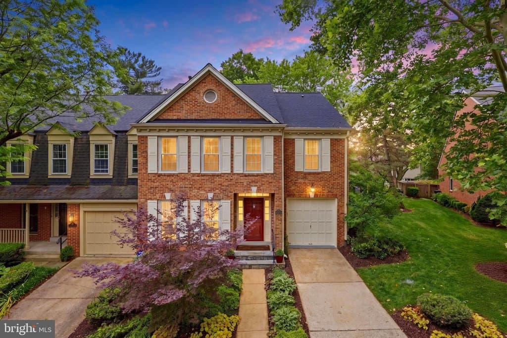 7257 McLean Commons Ln