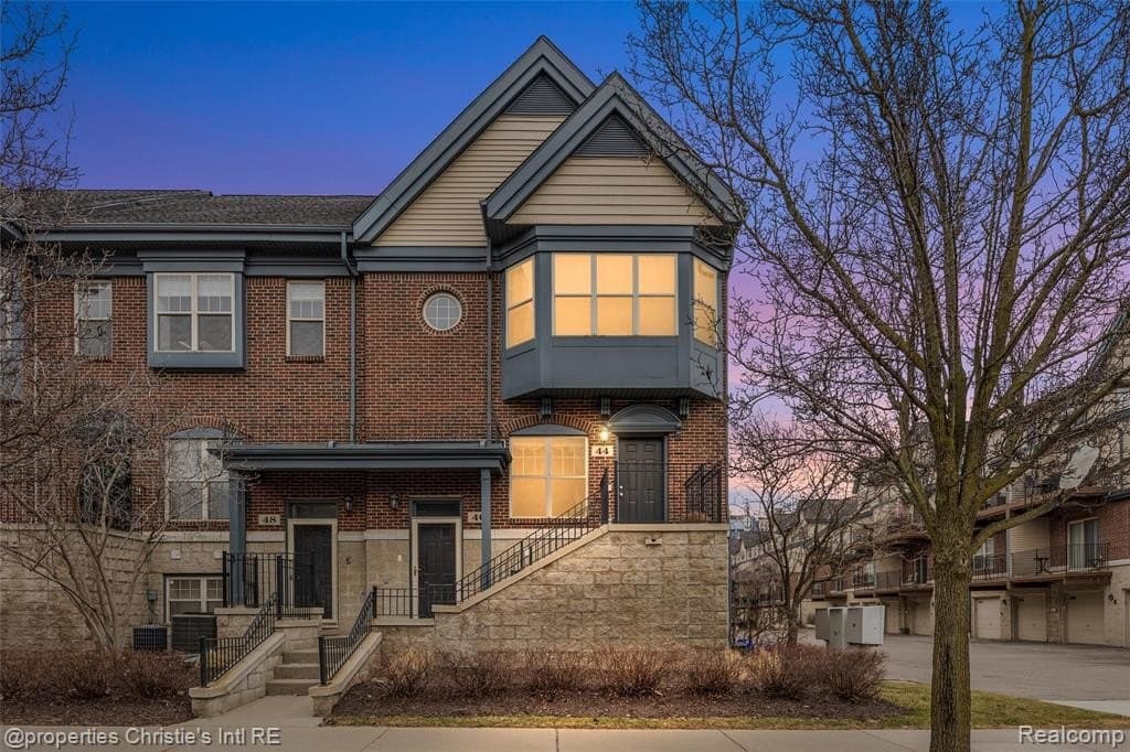 44 Adelaide St, Detroit