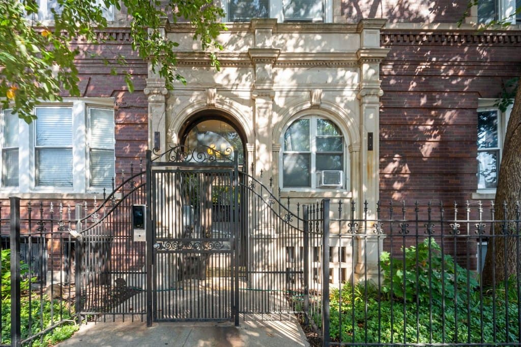 1424 E Hyde Park Blvd Apt 2