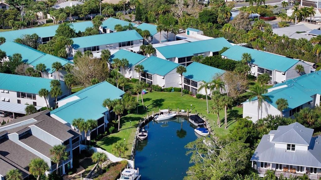 5641 Midnight Pass Rd Apt 904, Sarasota