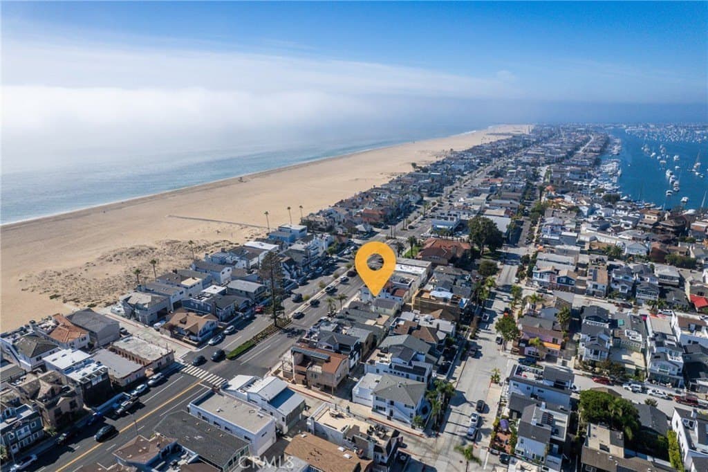 126 E Balboa Blvd, Newport Beach