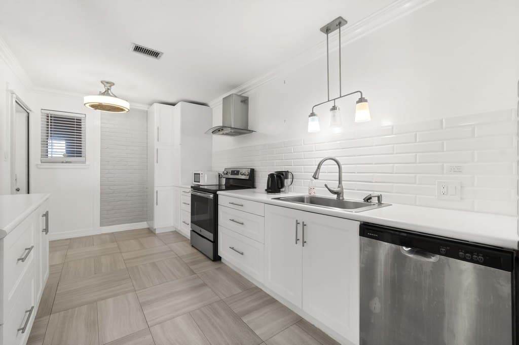 2824 Briarhurst Dr Apt 14