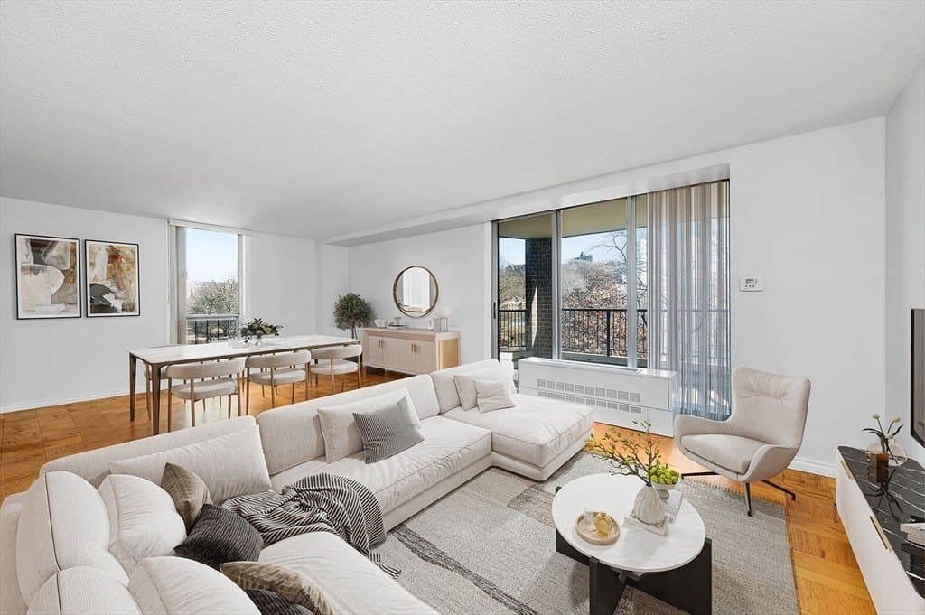 77 Pond Ave Apt 401, Brookline