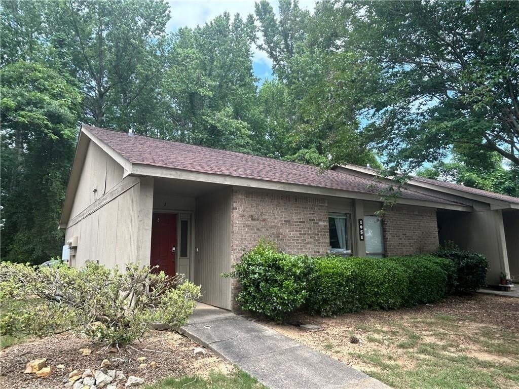 1051 Stonegate Dr Apt A, Auburn