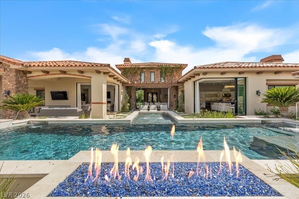 4 Cottonwood Canyon Ct, Las Vegas