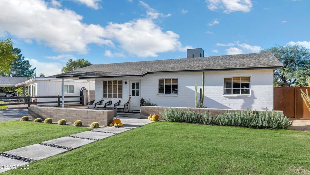 4549 E Campbell Ave Unit 101