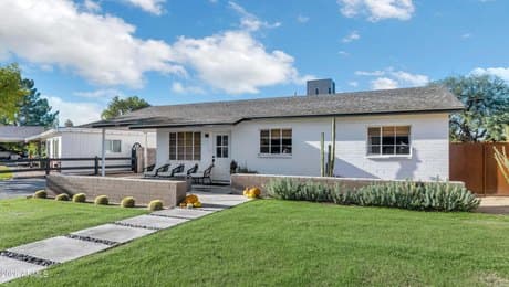 4549 E Campbell Ave Unit 101