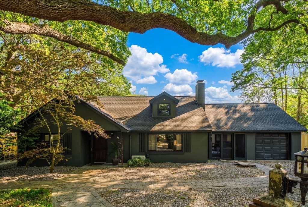 2227 Woodland Shores Rd, Charleston