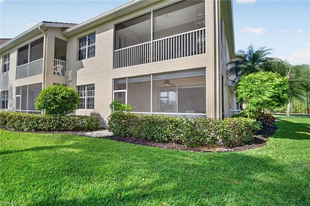 6285 Wilshire Pines Cir Apt 701, Naples