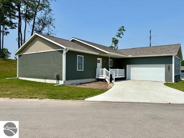 1420 Umber Dr, Traverse City