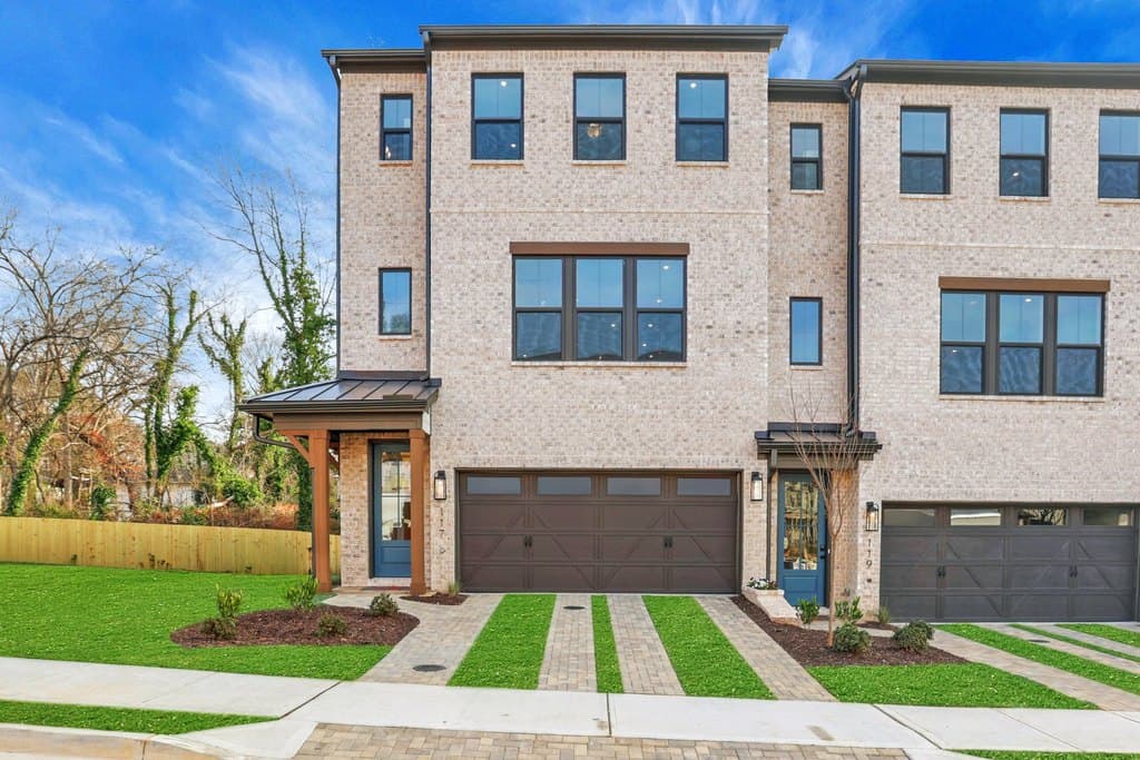 117 Bridgecrest Rd, Roswell