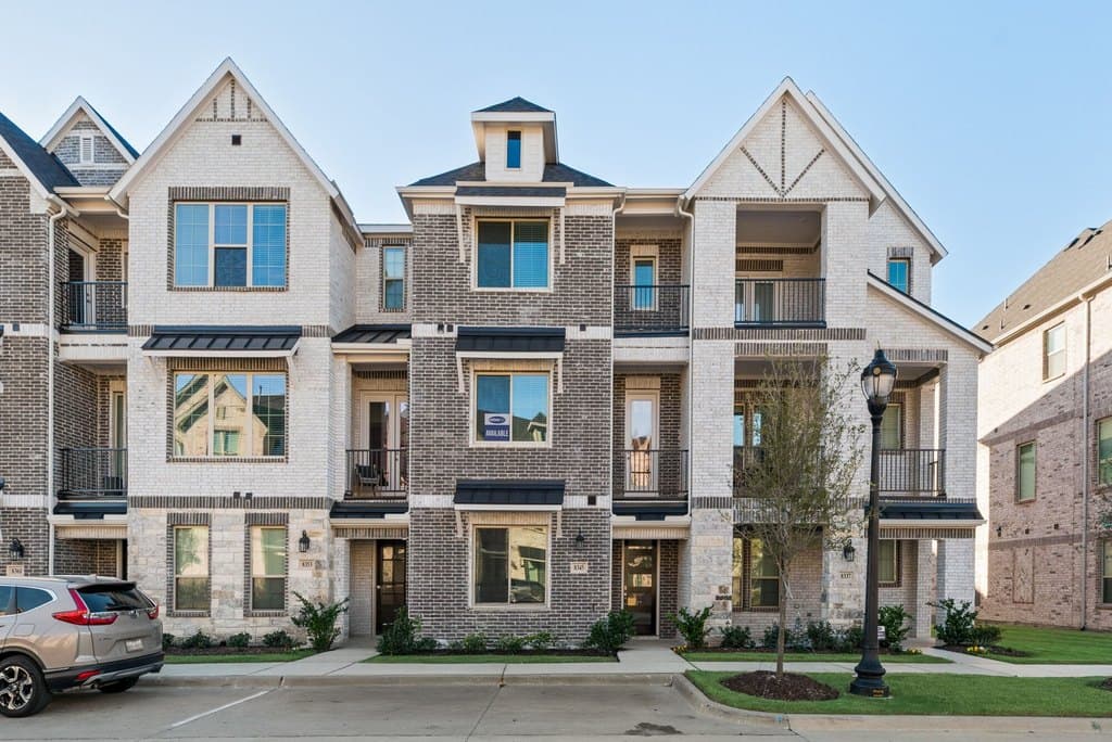 8345 Huron Peak Dr, Frisco