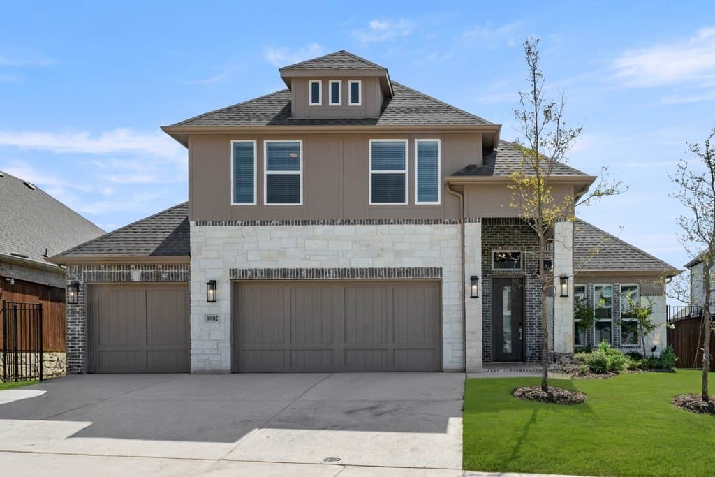 10012 LA Frontera Dr, Fort Worth