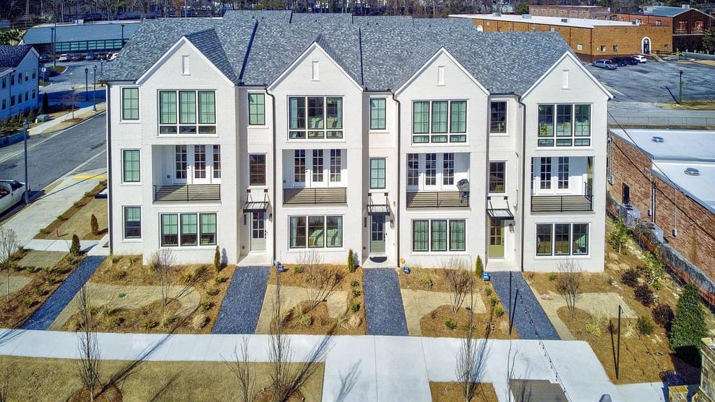 2660 Mackintosh Ct, Brookhaven