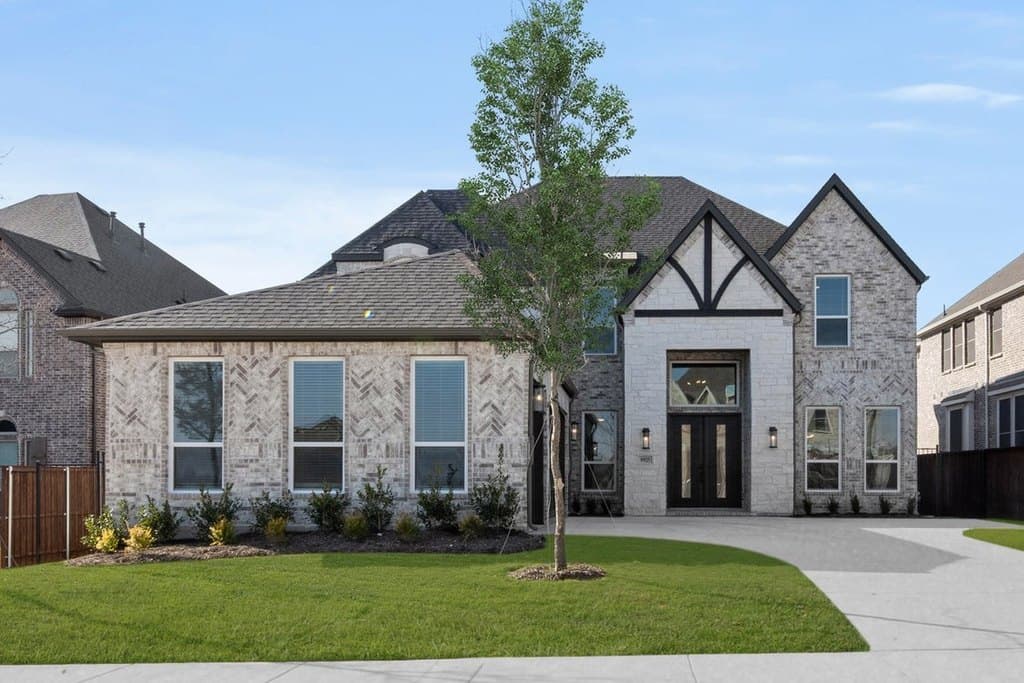 9925 Casa Frontera Dr, Fort Worth