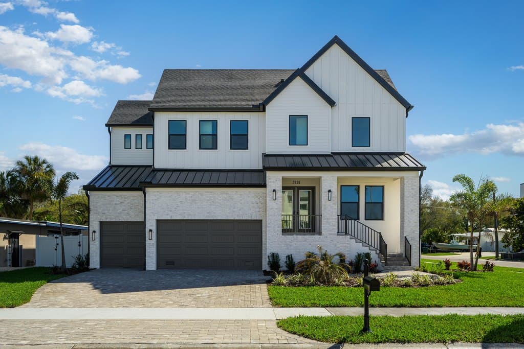 3626 S Belcher Dr, Tampa