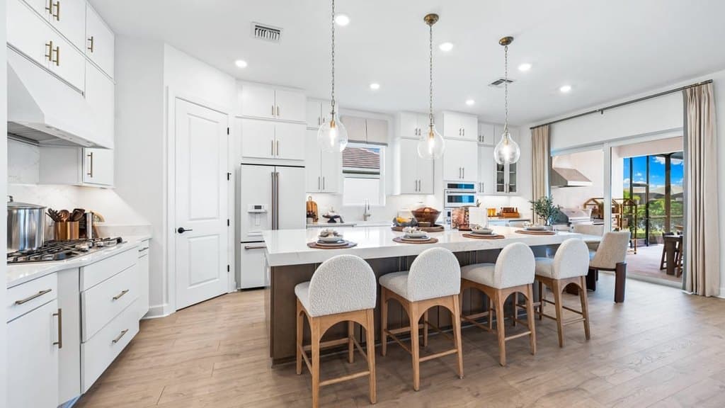 15693 Genova Dr, Naples