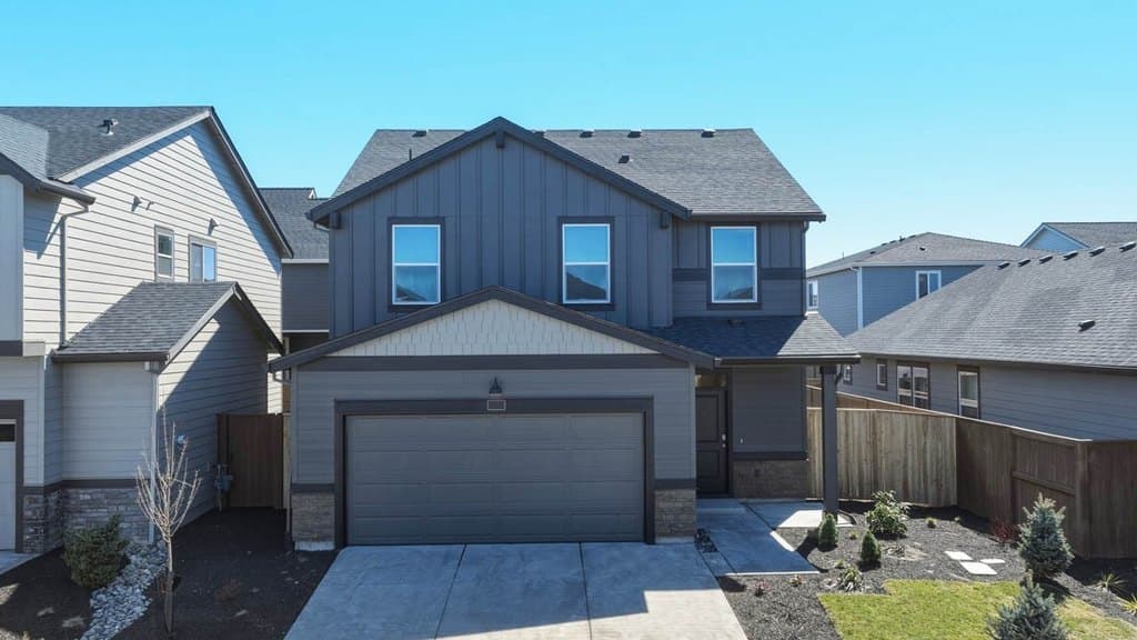 21220 SE Pelee Dr, Bend