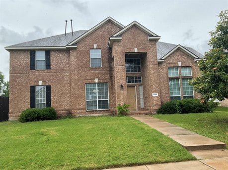 1055 Heathrow Dr