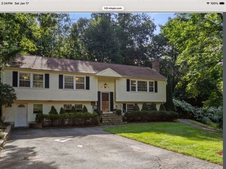 96 Washburn Ave