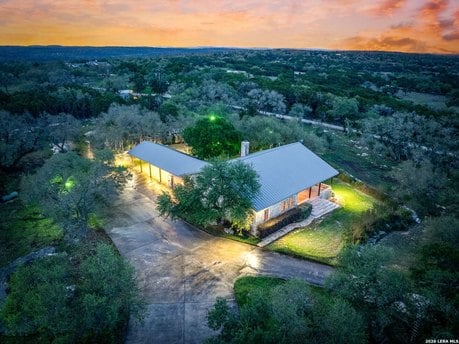 377 Buffalo Springs Rd