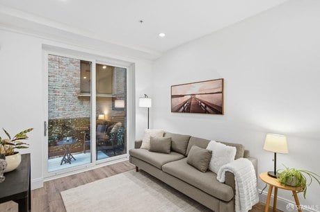 901 Bush St Apt 103